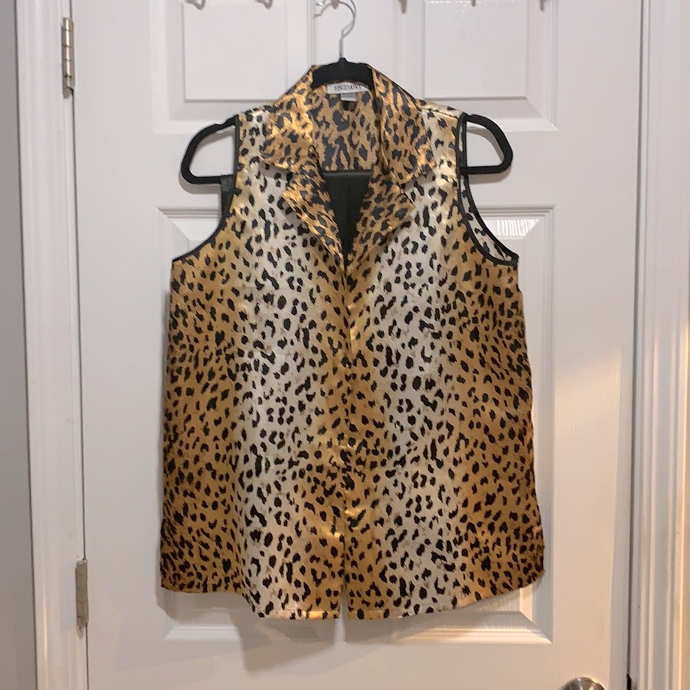 Leopard/black pajama set.
